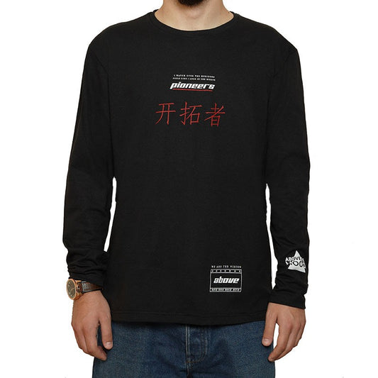 Longsleeve Above The Hood